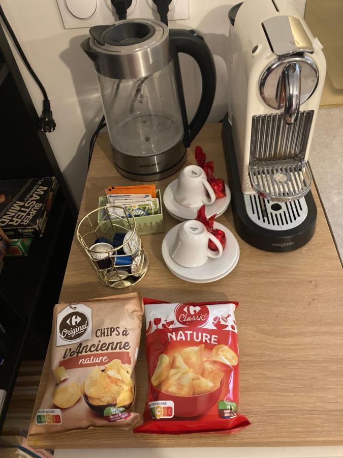 Homestay Chez Nous, A 12 Minutes De Paris *