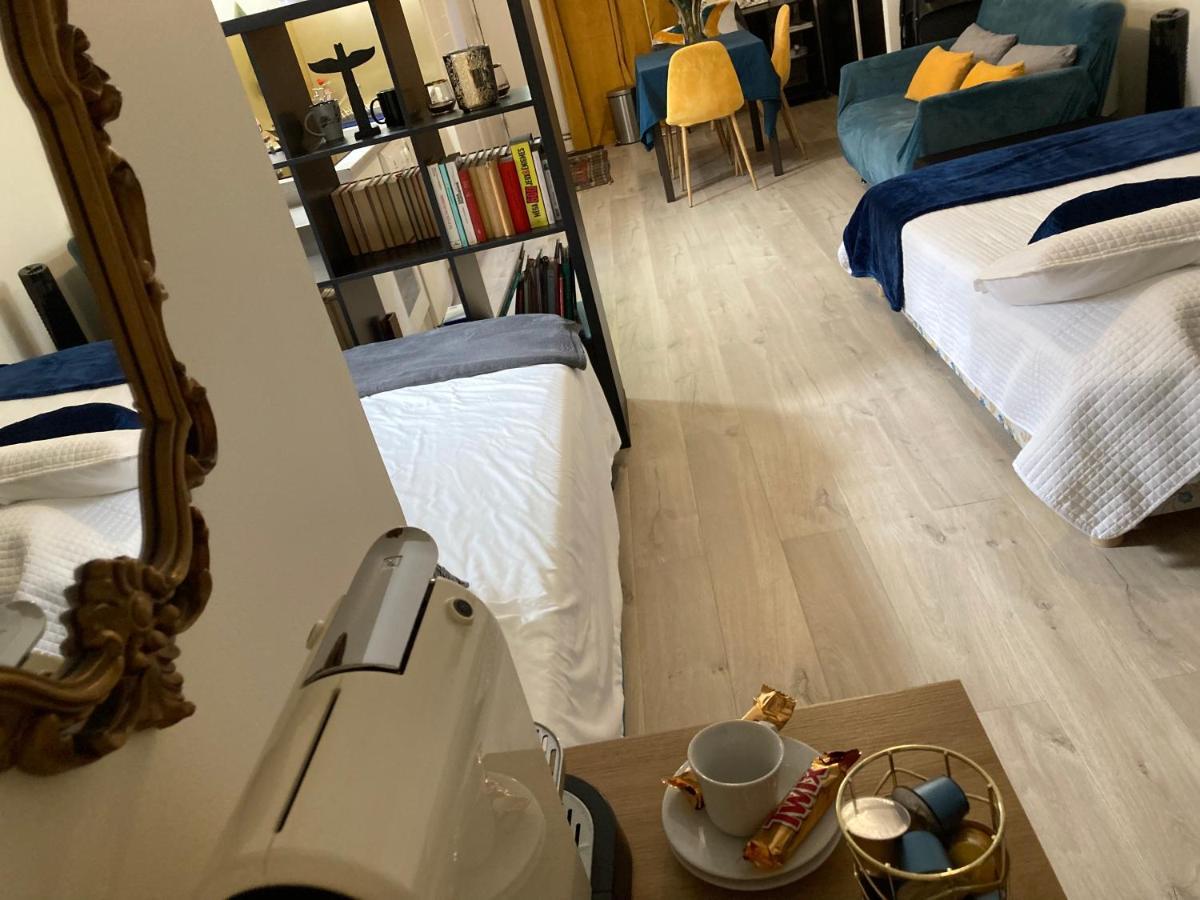 Chez Nous, A 12 Minutes De Paris *